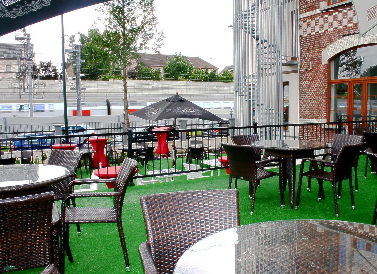 Fly Inn Hotel Lounge Machelen Exterior foto